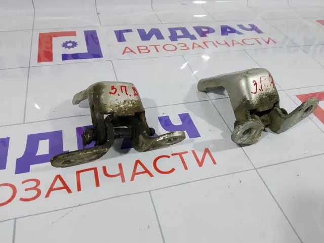 Петли двери задней правой Ford Mondeo