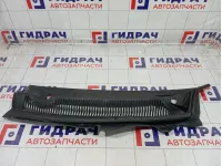 Решетка под лобовое стекло (Жабо) левая Ford Mondeo 1230483