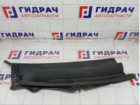 Решетка под лобовое стекло (Жабо) правая Ford Mondeo 1330455