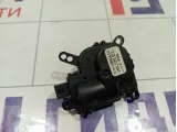 Моторчик заслонки отопителя (печки) Ford Mondeo 1S7H19B634CA