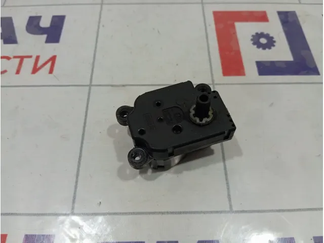 Моторчик заслонки отопителя (печки) Ford Mondeo 1S7H19E616AA