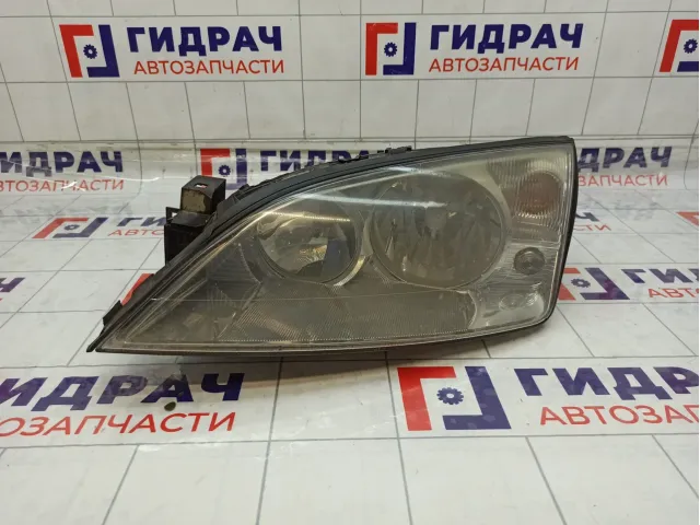 Фара левая Ford Mondeo 1435629