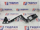 Кронштейн бампера задний правый Ford Mondeo 1717539