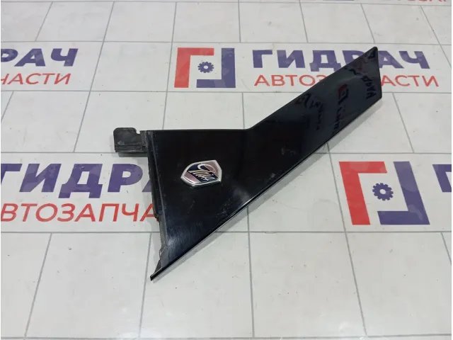 Накладка двери наружная задняя левая Ford Mondeo 1718524
