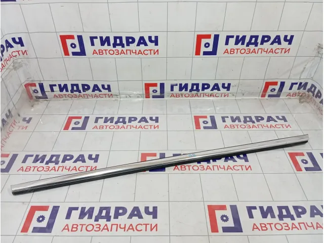 Накладка стекла заднего правого Ford Mondeo 1742023