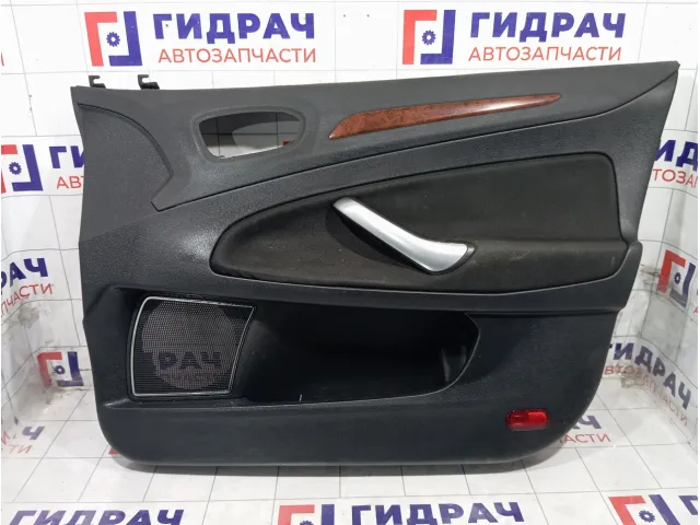 Обшивка двери передней правой Ford Mondeo 1511370