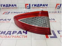 Фонарь задний наружный левый Ford Mondeo 1523733