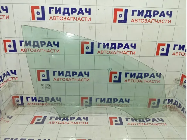 Стекло двери передней правой Ford Mondeo 1507907