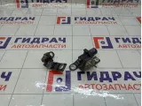 Петли двери задней правой Ford Mondeo