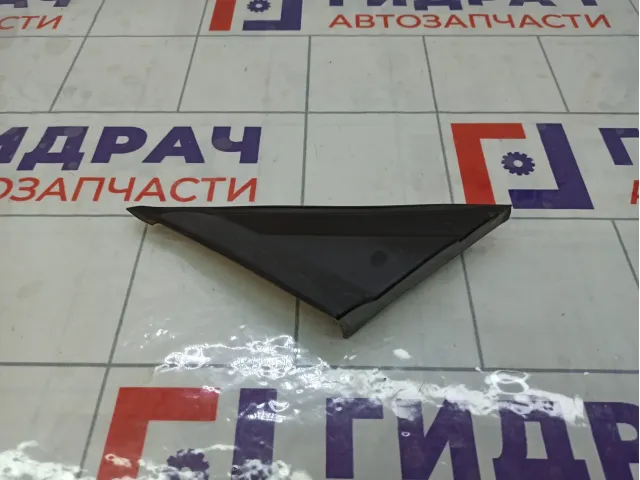 Накладка крыла переднего левого Ford Mondeo 7S71A16004AC