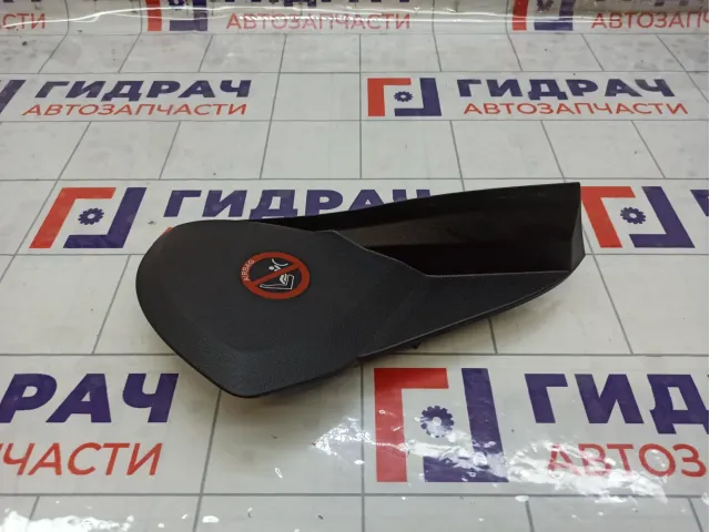 Накладка торпедо правая Ford Mondeo 1458780