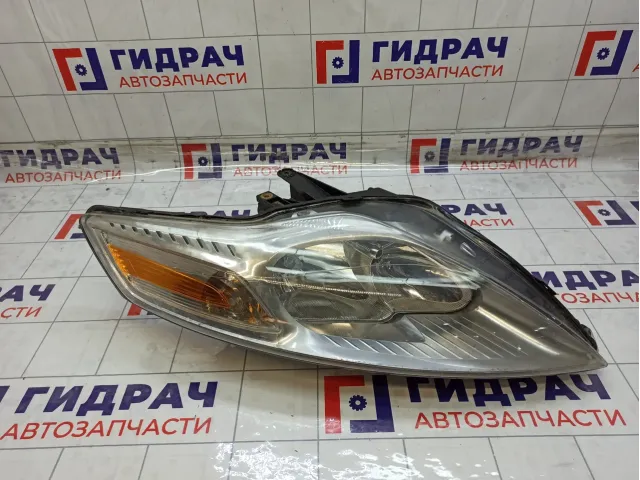 Фара правая Ford Mondeo 1812688