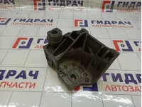 Кронштейн двигателя правый Ford Mondeo 6G926P096DD