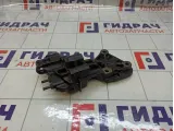 Кронштейн двигателя правый Ford Mondeo 1420900