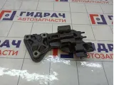 Кронштейн двигателя правый Ford Mondeo 1420900