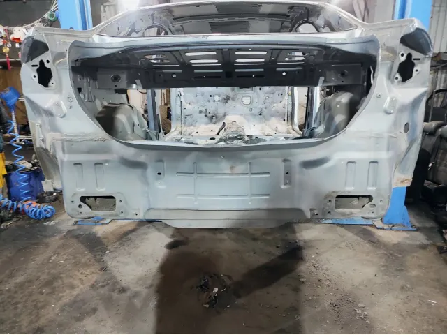 Панель задняя Ford Mondeo 4 (BD)