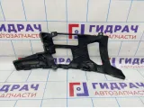 Кронштейн бампера передний левый Ford Mondeo 4 (BD) 7S71-17E857-A