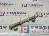 Рейка топливная (рампа) Ford Mondeo 4 (BD) 1438753