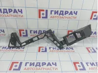 Направляющая заднего бампера левая Ford Mondeo 4 (BD) 1717540