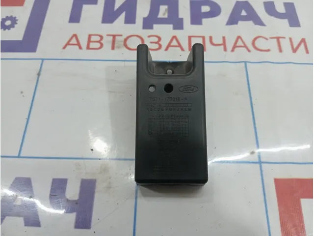 Направляющая заднего бампера Ford Mondeo 4 (BD) 1459940