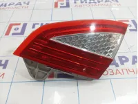 Фонарь задний внутренний правый Ford Mondeo 4 (BD) 1486766