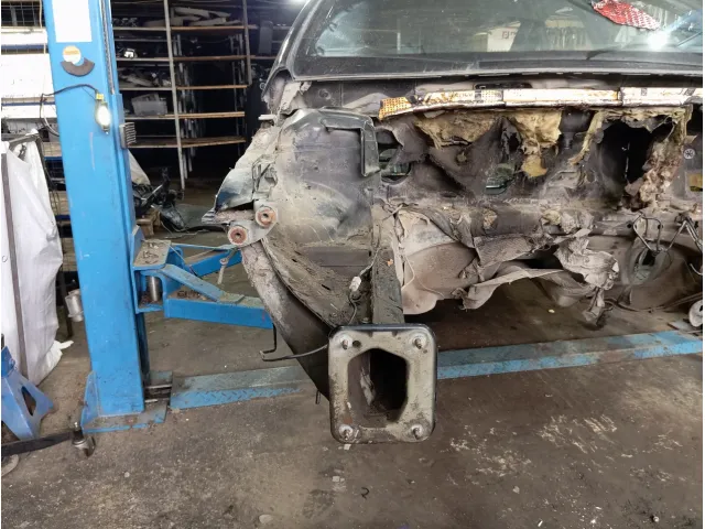 Лонжерон передний правый Ford Mondeo