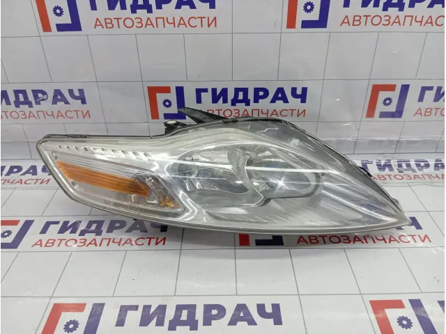 Фара правая Ford Mondeo 1802034