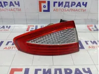 Фонарь задний наружный левый Ford Mondeo 1486783