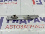 Повторитель на крыло правый Ford Mondeo 7S7113K354AD