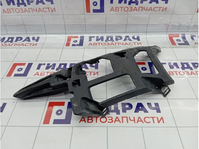 Кронштейн бампера передний левый Ford Mondeo 7S7117E857AD