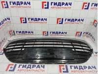 Решетка в бампер центральная Ford Mondeo 1724261