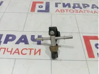 Датчик давления топлива Ford Mondeo 2069496