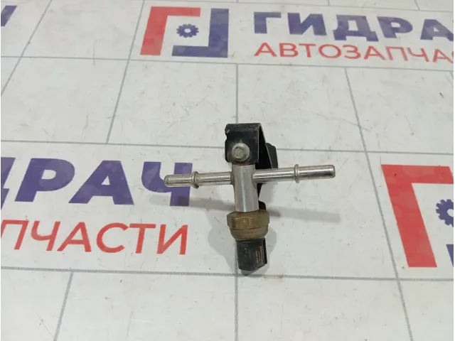 Датчик давления топлива Ford Mondeo 2069496
