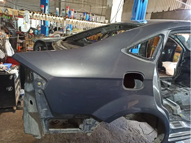 Крыло заднее правое Ford Mondeo