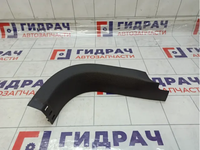 Обшивка стойки передней правой нижняя Ford Mondeo 1699712
