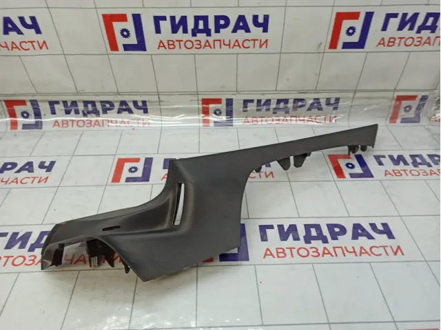 Кронштейн полки багажника правый Ford Mondeo 1699736
