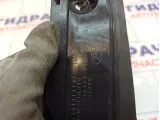 Кронштейн накладки крышки багажника правый Ford Mondeo 1733395