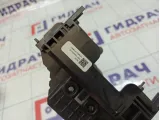 Кронштейн подрулевого переключателя Ford Mondeo 2006519