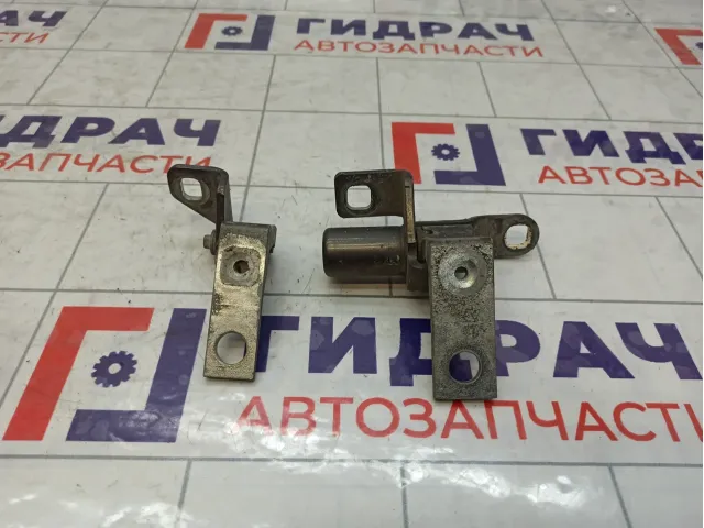 Петли двери передней правой Ford Mondeo