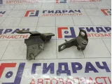 Петли двери задней левой Ford Mondeo