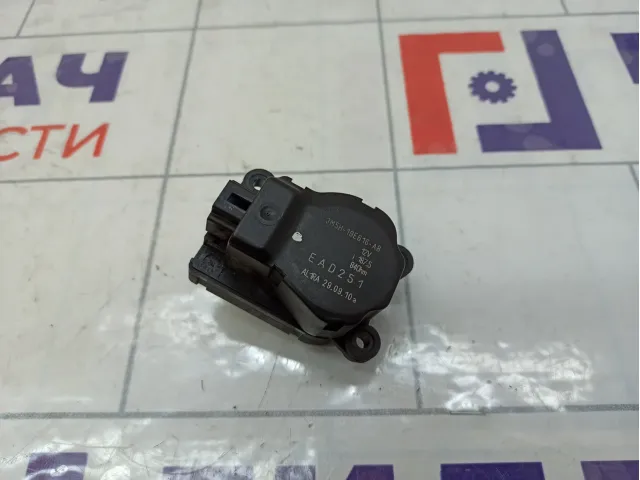 Моторчик заслонки отопителя (печки) Ford Mondeo 3M5H19E616AB