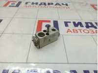 Клапан кондиционера Ford Mondeo 1675329