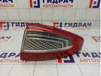 Фонарь задний наружный правый Ford Mondeo 1767493
