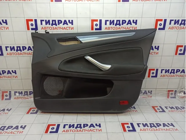 Обшивка двери передней правой Ford Mondeo 1742071