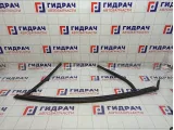 Уплотнитель стекла переднего правого Ford Mondeo 1769311