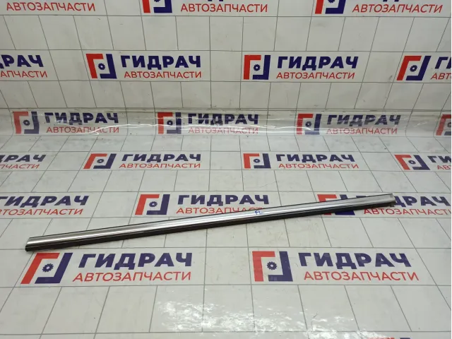Накладка стекла переднего левого Ford Mondeo 1786403