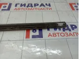 Накладка стекла переднего левого Ford Mondeo 1786403