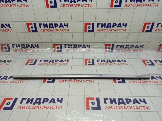Накладка стекла заднего левого Ford Mondeo 1742011