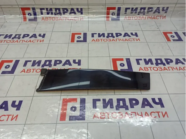 Накладка двери задней правой Ford Mondeo 1511183