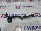 Накладка переднего крыла правого Ford Mondeo (BD) 7S71-A02476-AE